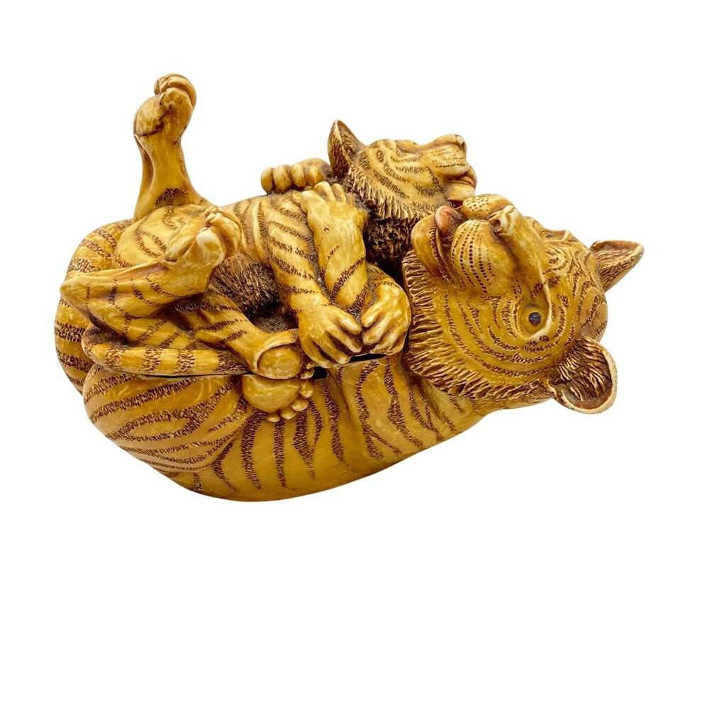 Harmony‎ Kingdom Of the Same Stripe tiger trinket box jar England